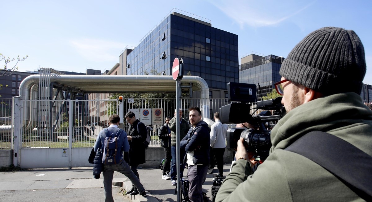 Berlusconi je na intenzivnoj. Liječnici: Zdravlje mu se postupno poboljšava