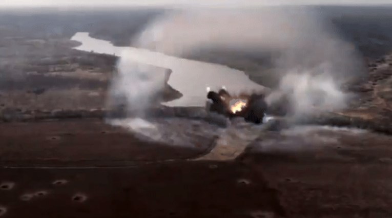 Ruski lovac raznio vlastitu branu termobaričkom bombom