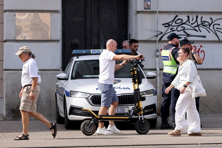 Velika akcija policije u Zagrebu. Oduzeli 15 romobila, otkrili više od 100 prekršaja
