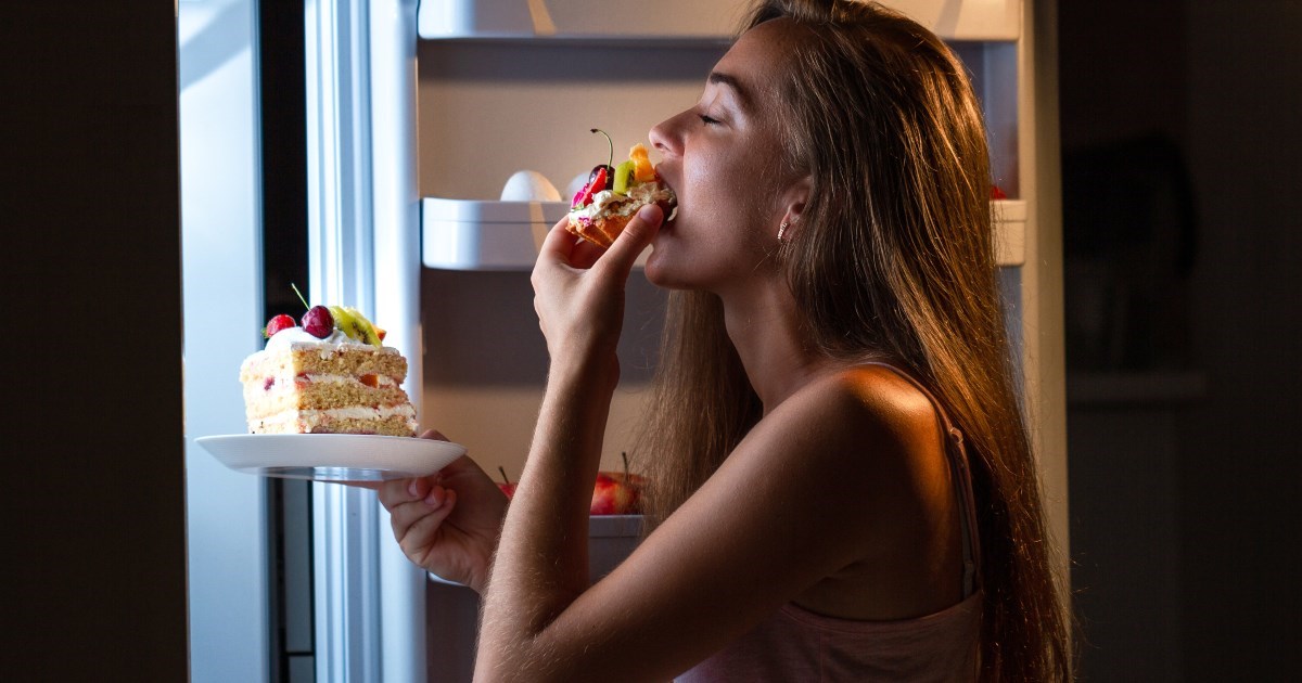 Jedete prije spavanja? Doznajte kako ova navika utječe na vas