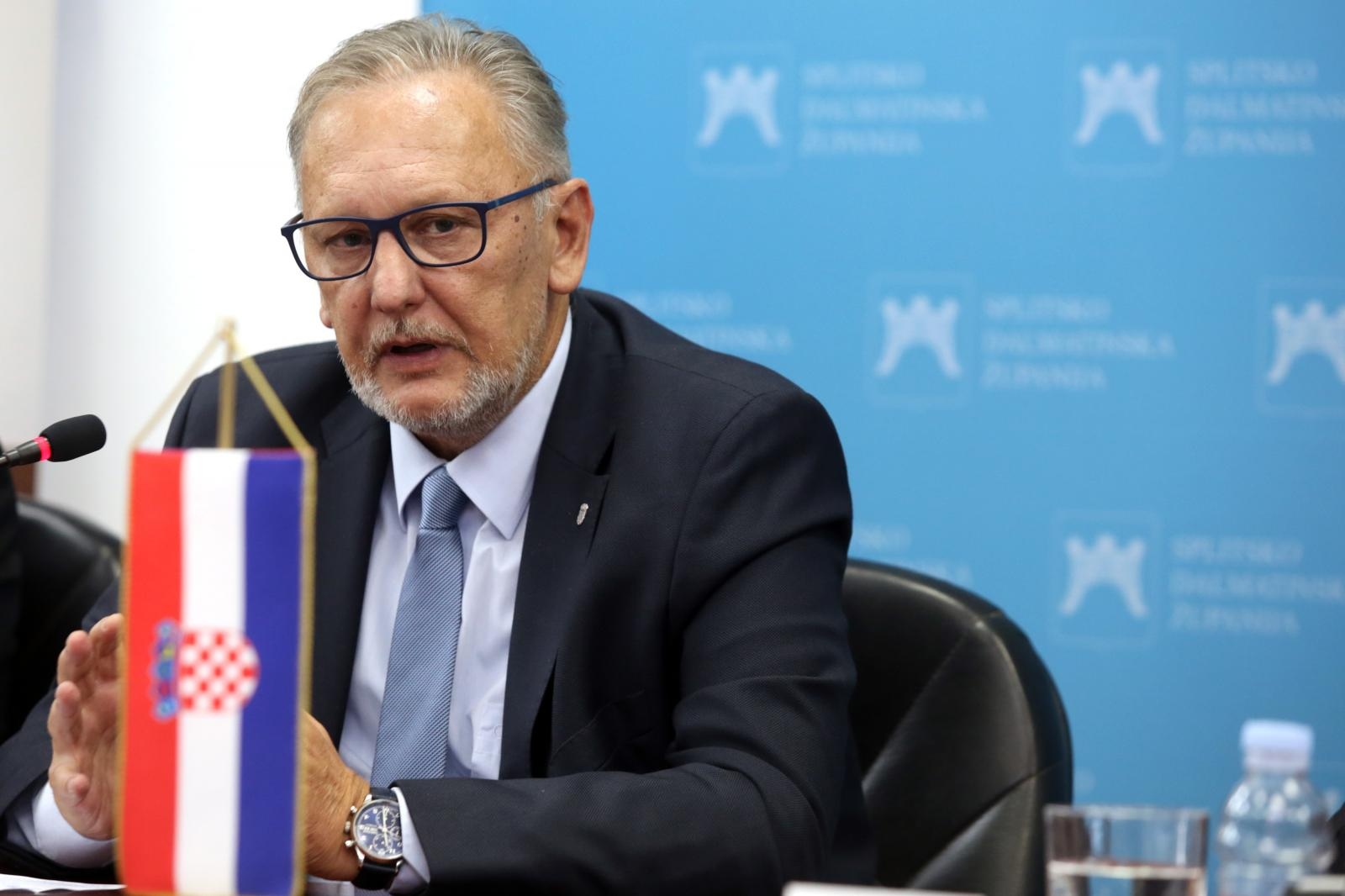 Božinović: Ilegalni migranti svakoga dana pokušavaju ući u Hrvatsku