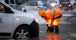 FOTO Kolaps u Splitu: Ceste poplavljene, aute izvlače iz vode