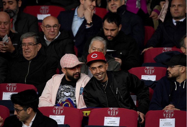 VIDEO Yamalov otac razbjesnio suparničke navijače. Onda je došao zaštitar