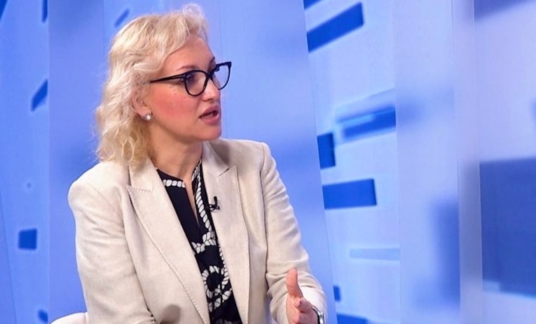 Britanci: Deltu šire i necijepljeni i cijepljeni. Bubaš: Cijepljeni ne šire virus