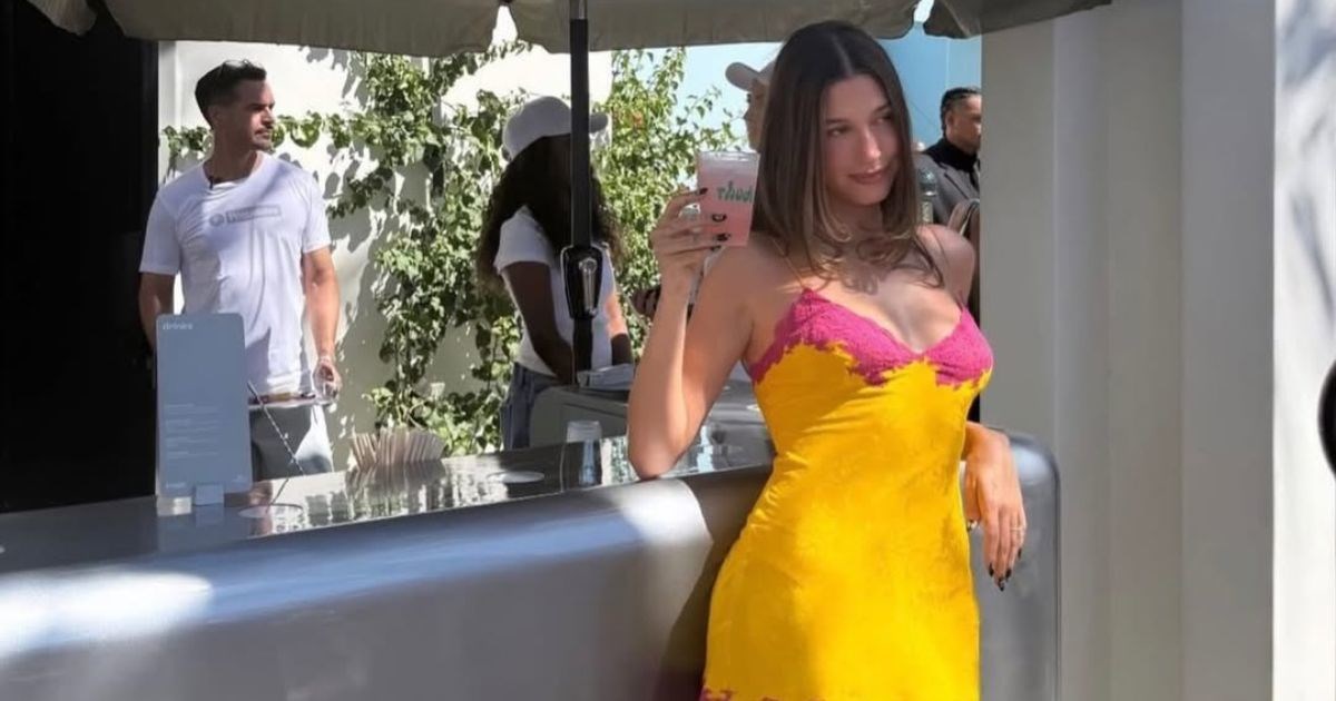 Hailey Bieber privukla pažnju na Coachelli u rijetkoj vintage Dior haljini iz 1998.