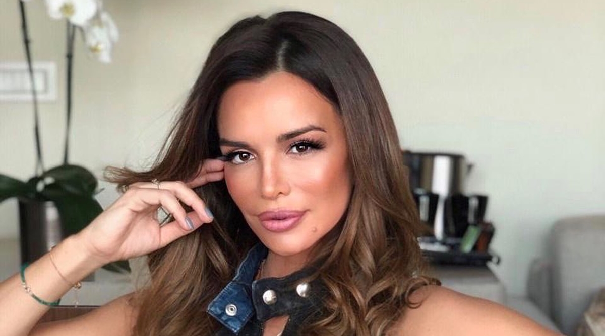 Severina pozirala u trendi izdanju, fanovi primijetili nešto čudno: Seve, čuvaj se