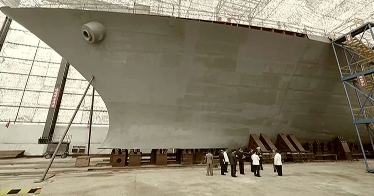 Satelitske snimke otkrile: Sjeverna Koreja gradi svoj najveći ratni brod ikad