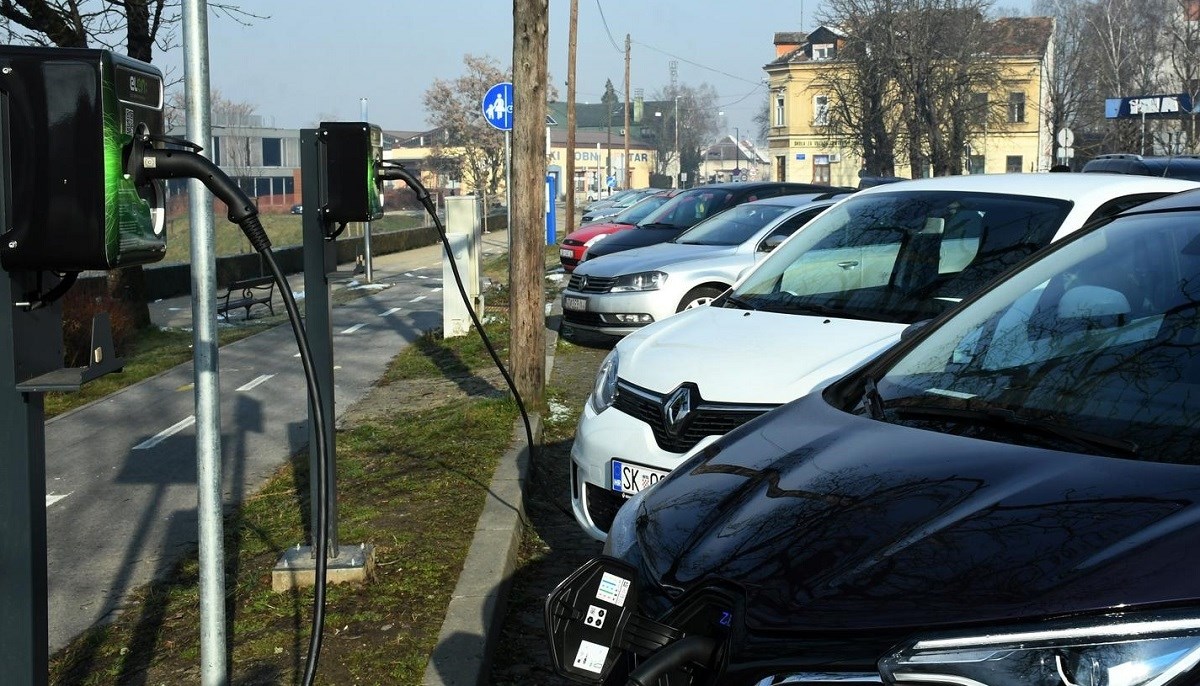 Raste broj hibrida i električnih vozila na hrvatskim cestama