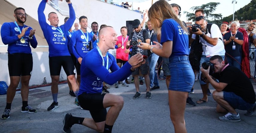 Rekla je da: Veslač zaprosio curu nakon pobjede na Maratonu lađa na Neretvi