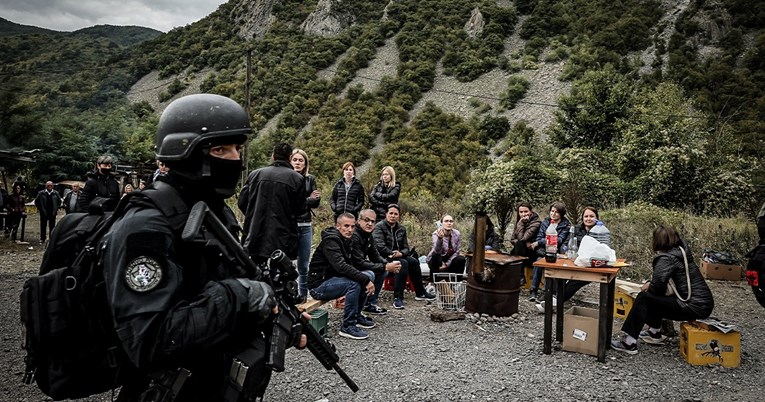 Sve napetije na sjeveru Kosova, avioni srpske vojske nadlijeću granicu