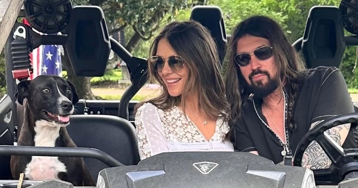 Elizabeth Hurley objavila nove fotke s Billyjem Rayem Cyrusom