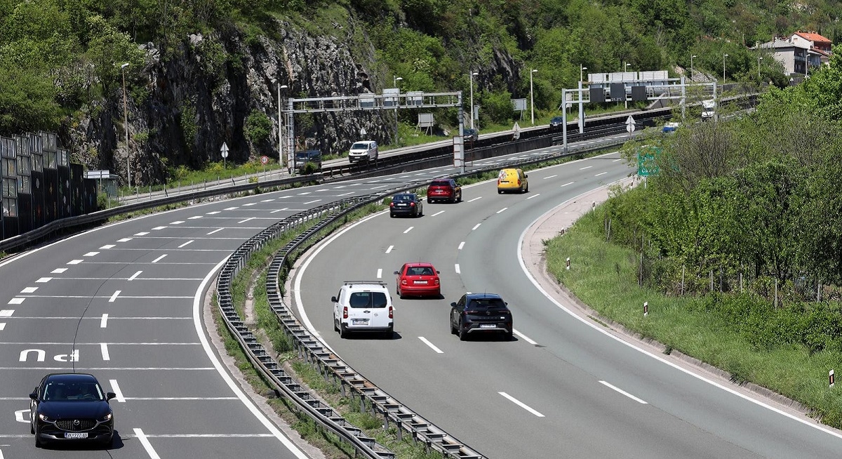 HAK: Na autocesti A6 uočena srna
