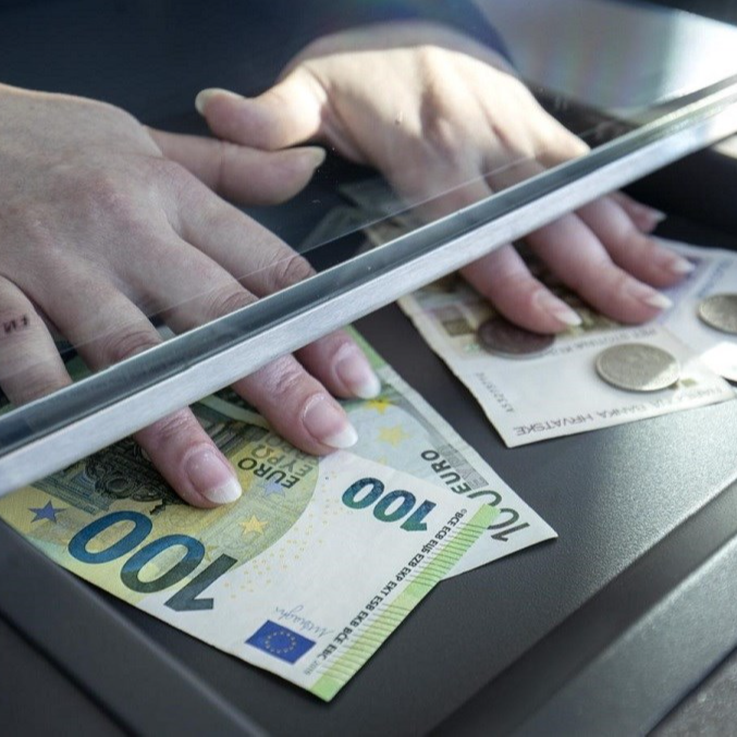 Građani su prošli mjesec u banke donijeli 3.7 milijardi kuna gotovine