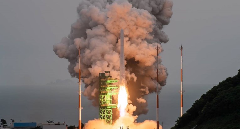 Sjeverna Koreja neuspješno lansirala špijunski satelit. Oglasile se uzbune u Japanu