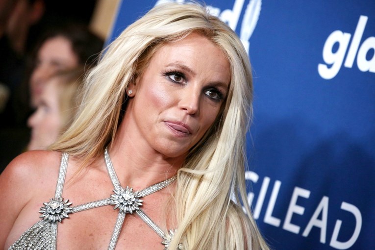 Britney Spears: Nisam skoro umrla, muka mi je od tih priča. Dobro sam