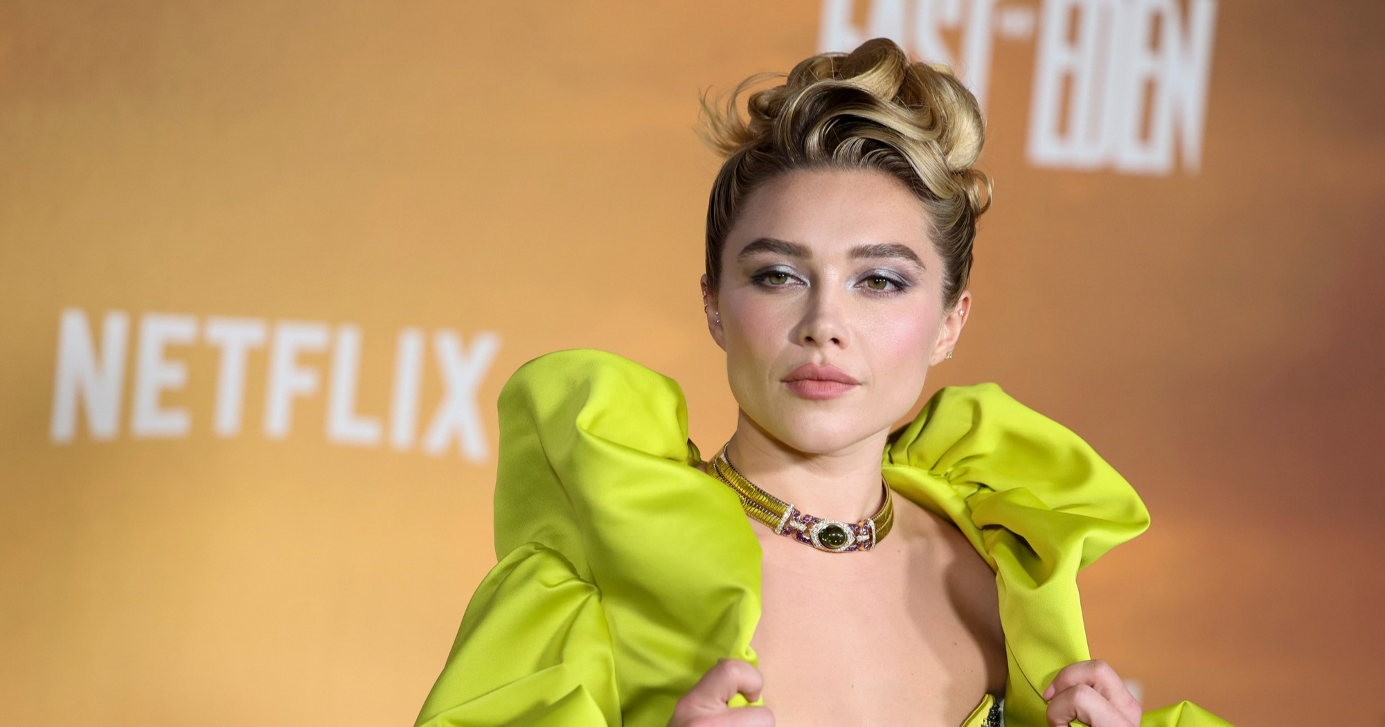 Florence Pugh u upečatljivoj kreaciji stigla na premijeru u New Yorku