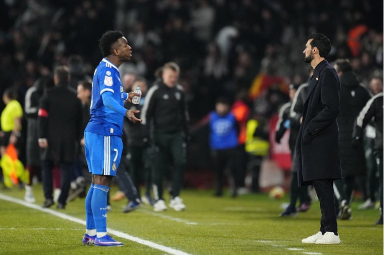 Trener Reala bulji u prazno, stadion gori, komentatori urlaju. Pogledajte senzaciju