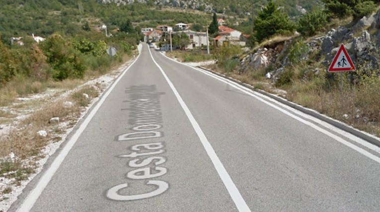 Teška nesreća u Dalmaciji, sletio motociklom s ceste, umro u bolnici
