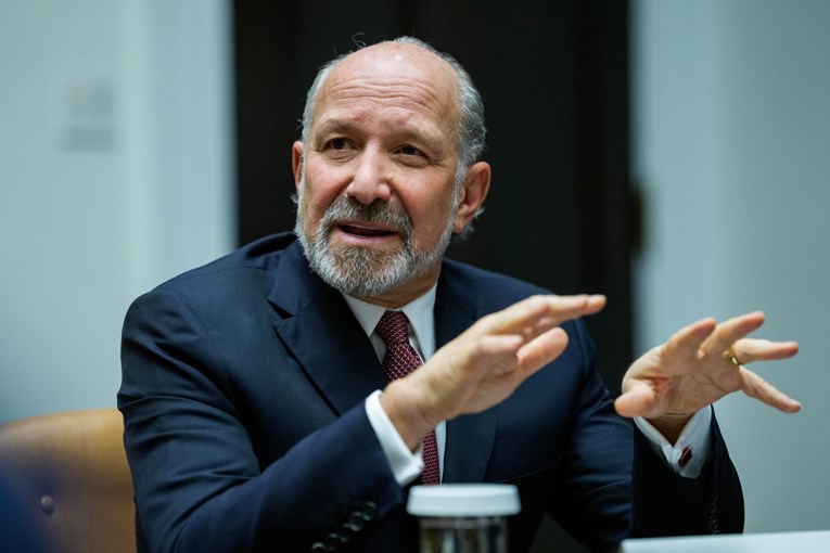 Trumpov ministar izazvao incident na večeri u Davosu, šefica ECB-a naglo otišla