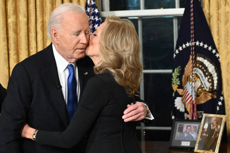 Bidenova supruga potvrdila teško stanje Joea. "Umrijet će"