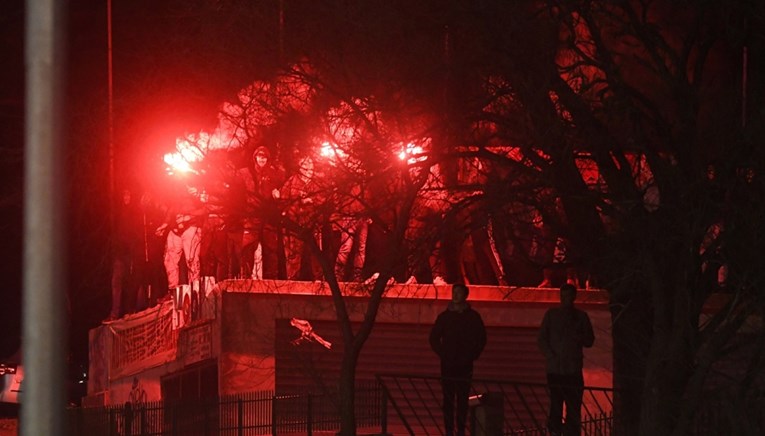 Funcuti pokušali upasti na stadion na utakmici s Hajdukom. Uhićeno je devet navijača