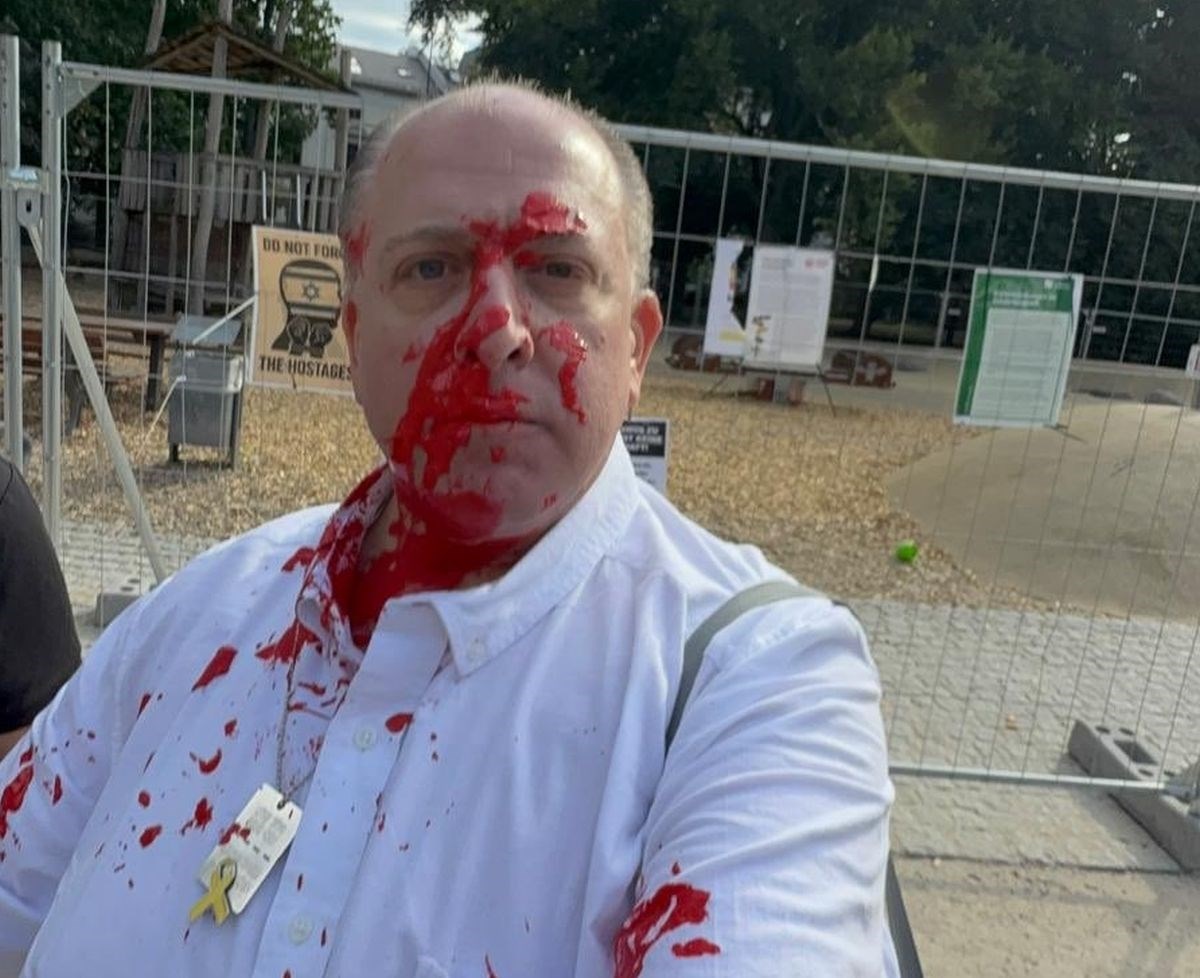 Sukob Židova i prosvjednika u Njemačkoj. "Židovi su nas tukli pa smo ih gađali bojom"