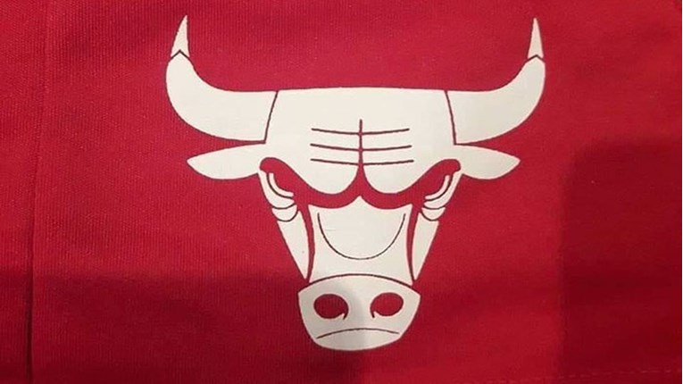 Nitko dosad nije skužio: Logo Chicago Bullsa zbilja je nepristojan kad se okrene