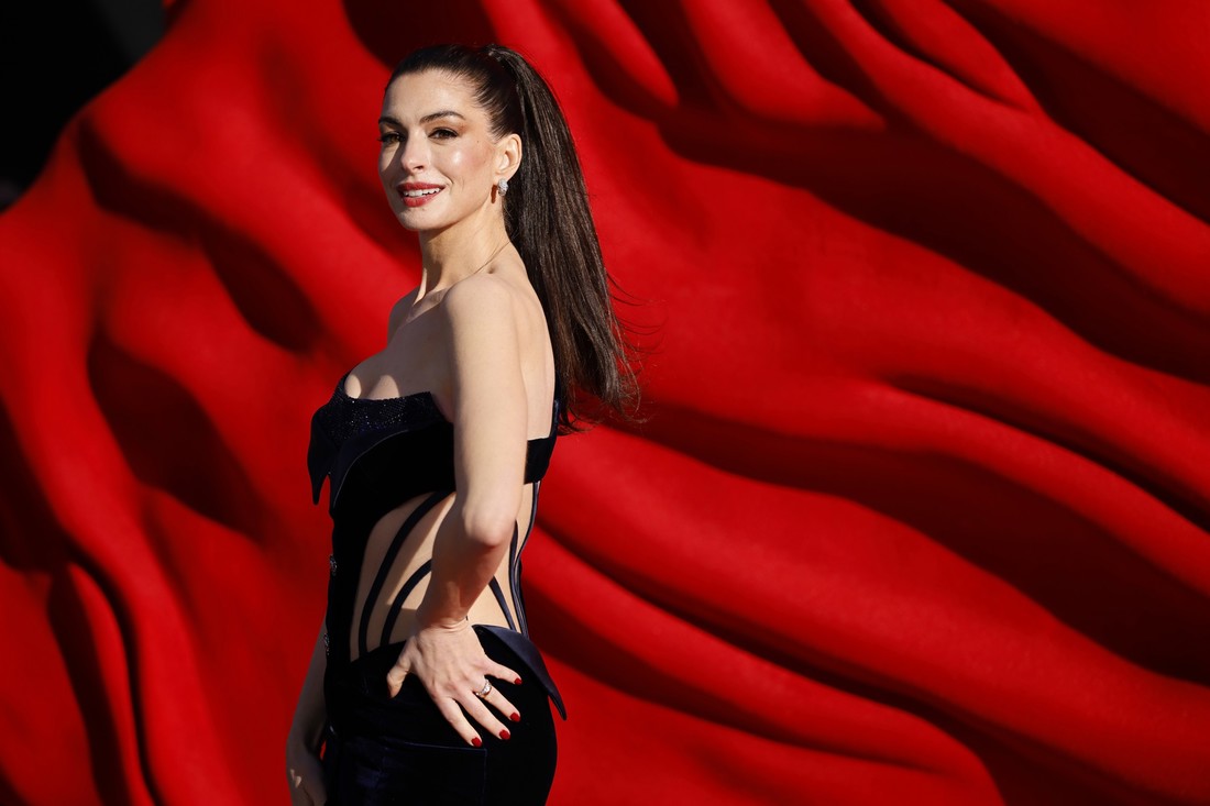 Anne Hathaway: Deset godina sam bila slijepa na lijevo oko