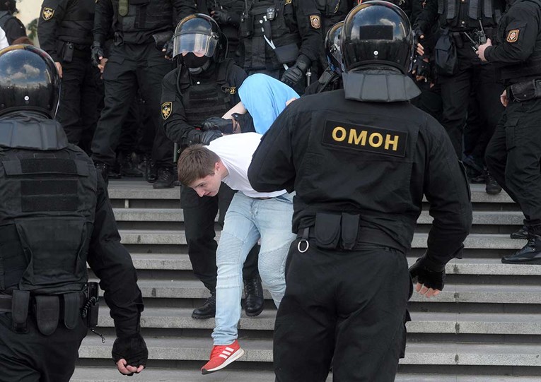 Veliki prosvjedi u Minsku protiv Lukašenka, dosad već uhićeno 250 osoba
