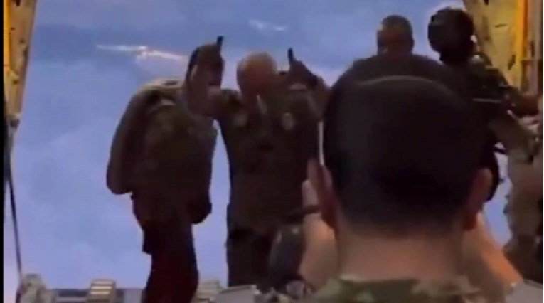 VIDEO Jordanski kralj pomagao u zračnoj dostavi pomoći Gazi