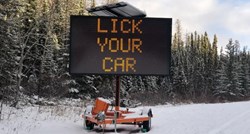 Kanađane iznenadila poruka na cesti, a tiče se lizanja auta