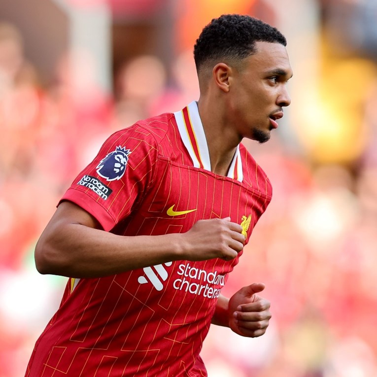 Pogledajte kako su navijači Liverpoola dočekali Arnolda nakon objave da odlazi