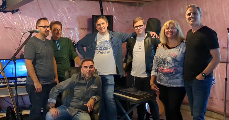 Novi bend Cunja Crvena jabuka najavio koncert u Torontu: "Dolazimo i u Hrvatsku"