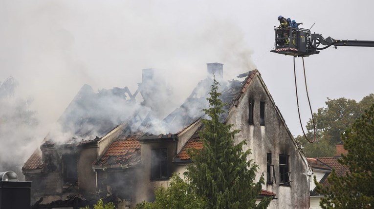 Četiri djevojke poginule u požaru kuće u Norveškoj, susjedi čuli pucnjeve