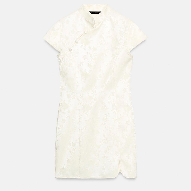 Nova obleka iz Zare je vse, kar si želimo za pomlad: elegantna, luksuzna in stane manj kot 40 evrov