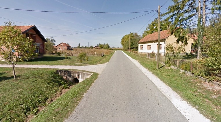 Žena kod Križevaca u autu vozila dijete (5) pa sletjela s ceste, oboje su ozlijeđeni