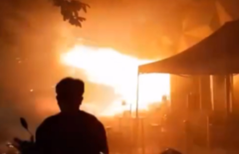 VIDEO Veliki požar u baru u Tajlandu, najmanje 27 poginulih