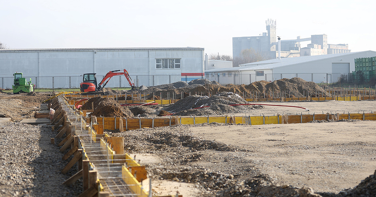 FOTO Gradi se proizvodna hala u Virovitici. Investicija vrijedna 3 milijuna eura