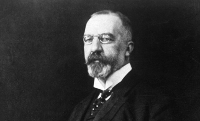 Bio je zagovornik rata sa Srbijom i jako krut političar. Ubijen je dok je ručao