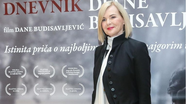 Jadranka Sloković nabavila najpoželjniju torbu sezone, cijena joj je 16.000 kuna