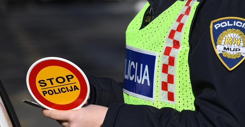 Vozač u Križevcima policajcima pokušao podvaliti krivotvorenu inozemnu vozačku