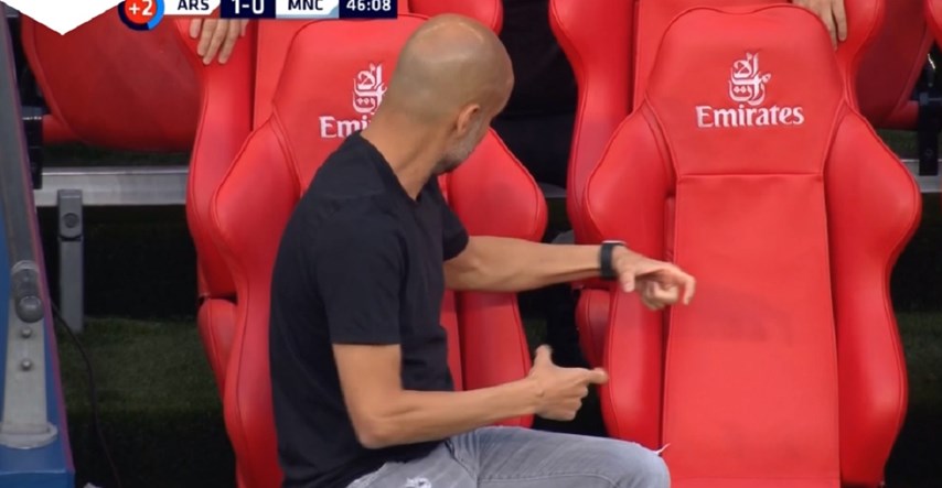 Pep usred ispadanja od Arsenala razgovarao sa stolicom