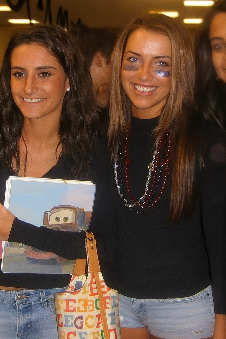 Milenijalka pokazala kako je izgledao život bez lajkova i filtera pa rastužila gen Z