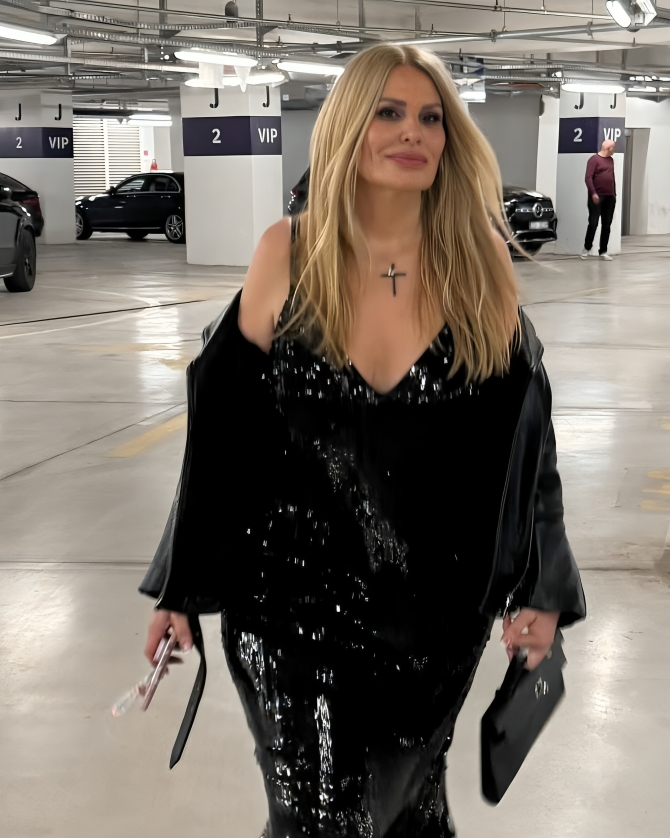 Iva Todorić pohvalila se izdanjem za koncert, pažnju privukla Hermèsova torbica