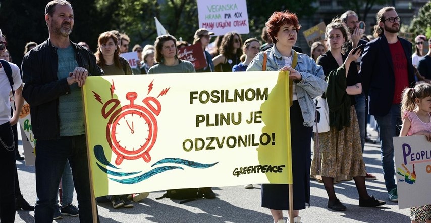 Klimatski prosvjed u Zagrebu: "Dignimo glas, ne temperaturu!"