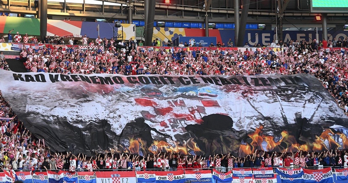 Srpski mediji o hrvatskim navijačima: Bolesno! UEFA, je li ovo za kaznu!?