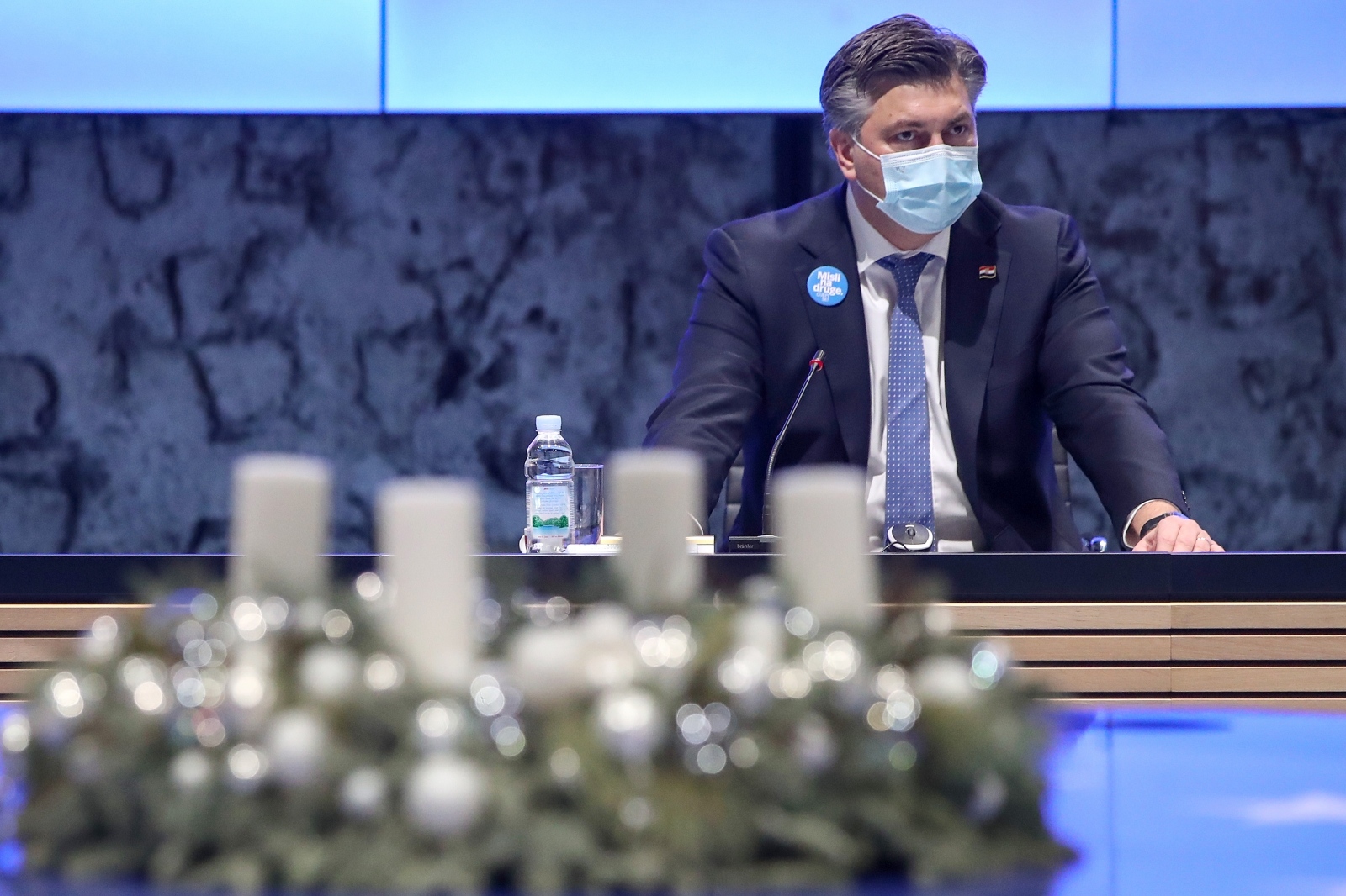 Plenković: HDZ će donirati milijun kuna