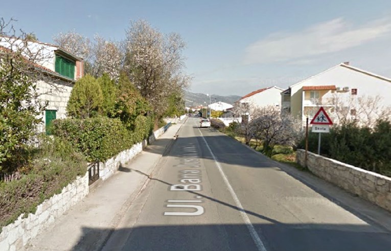 Maloljetnici na motoru udarili 15-godišnjakinju u Orebiću, umrla je na mjestu