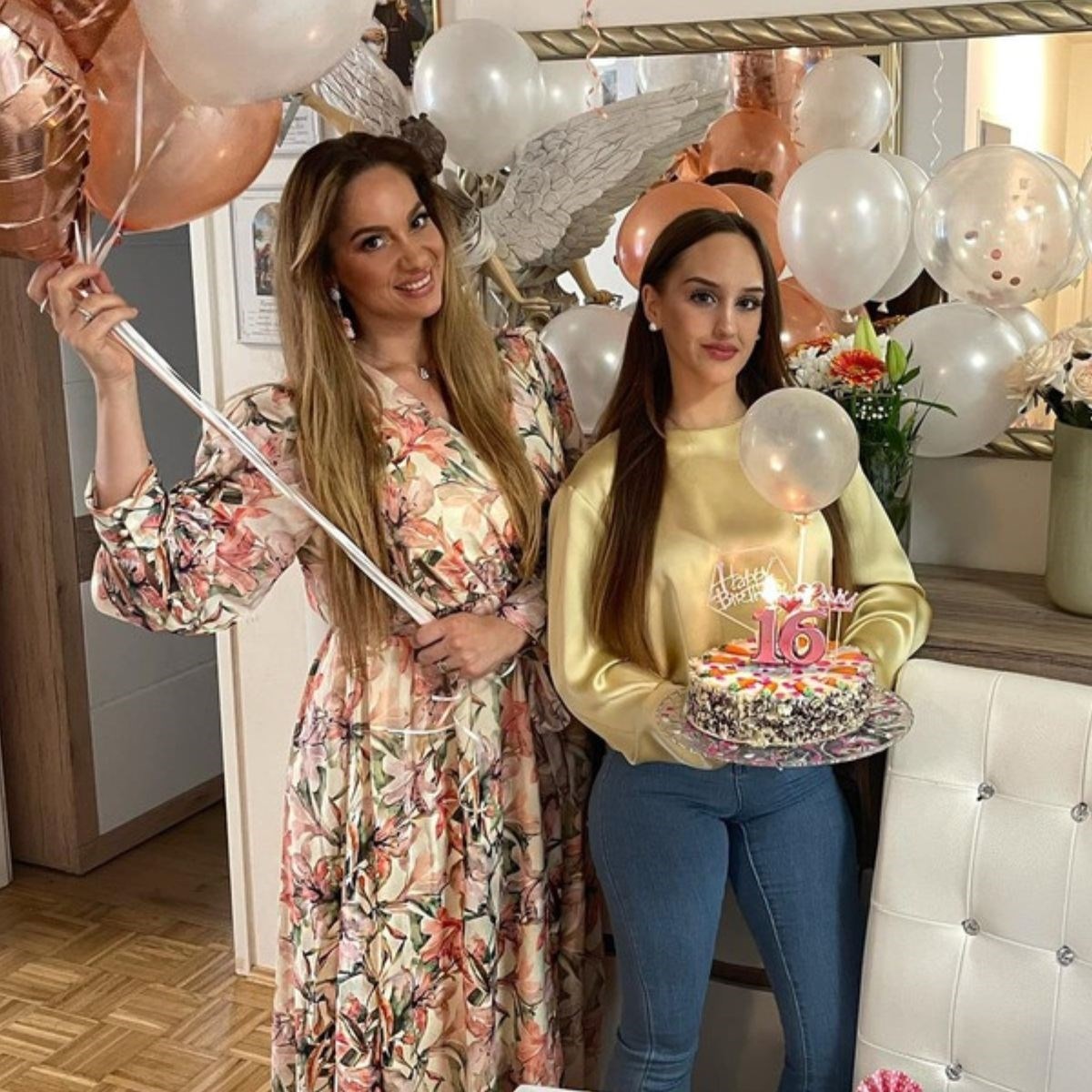 Simona Mijoković (41) postala je baka