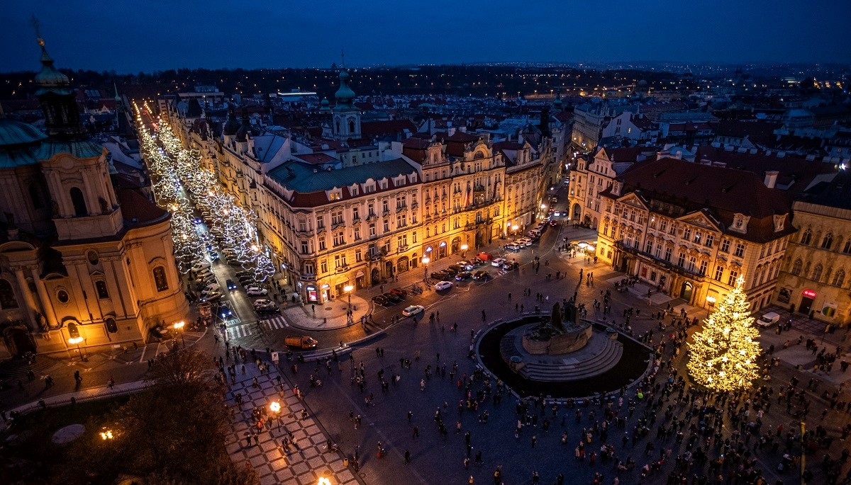 Češka ublažava mjere, otvaraju se restorani i trgovine